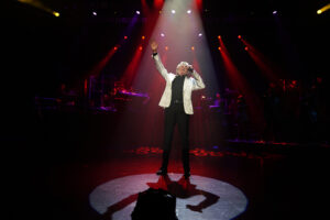 MAnilow