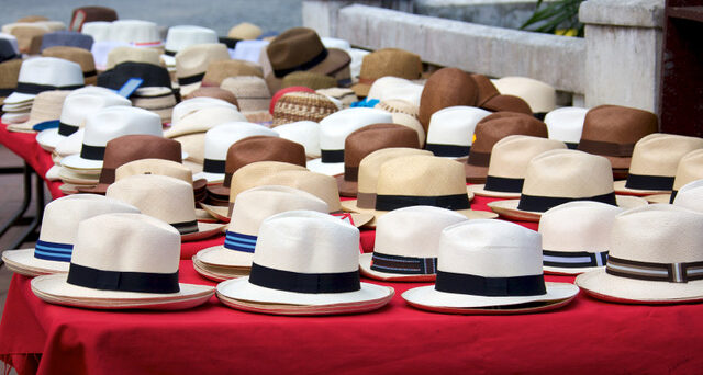 Panama hats on display at an open air market in Panama City Panama -ID 38085889 © Ivansabo _ Dreamstime.com