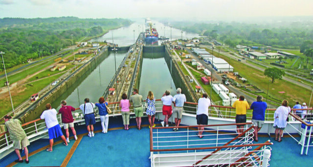 Panama canal --© Picturemakersllc _ Dreamstime.com - Panama Canal Photo Panama Canal
